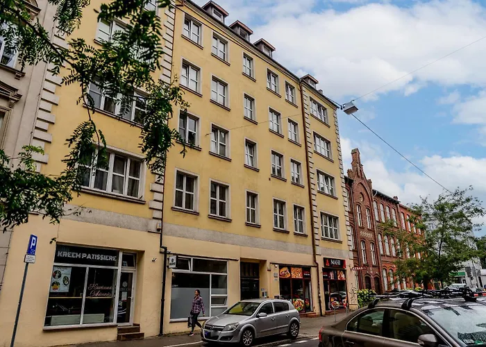 Apartment Park Wilsona Charming By Bookinghost Poznan